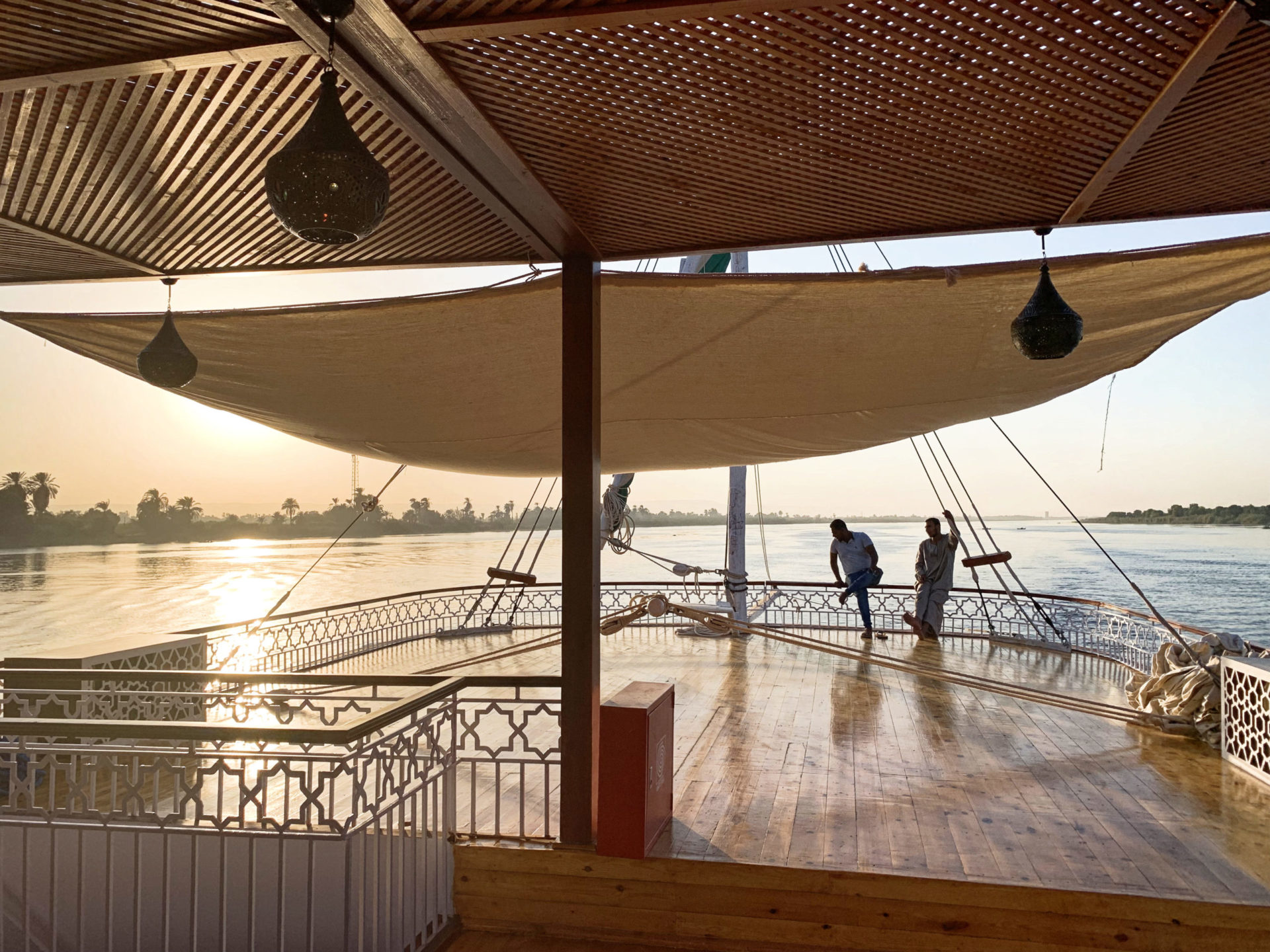 Individual Travel - Luxury Nile Cruise Boutique-Dahabeya Queeny Of The Nile. Egypt travel