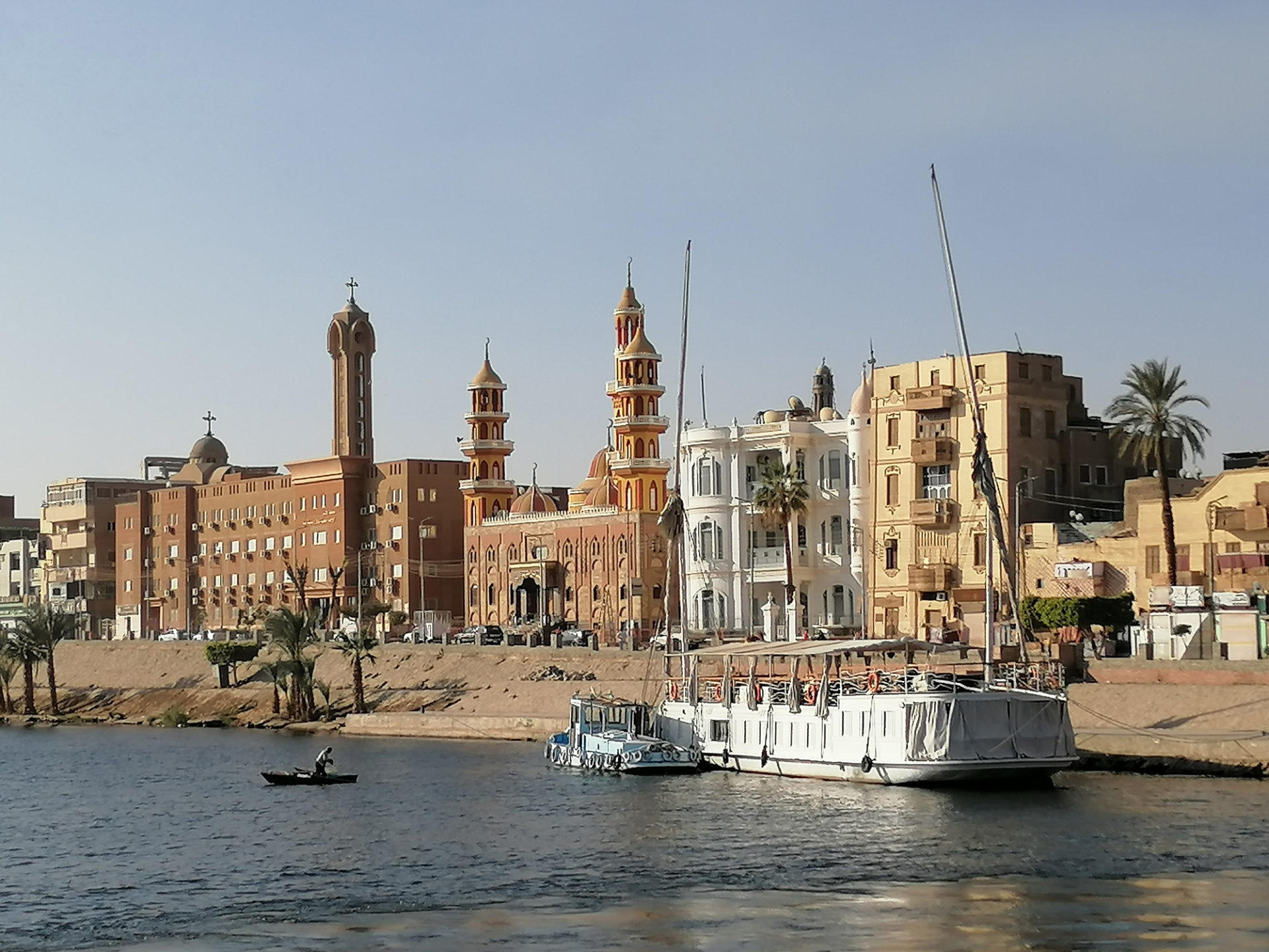 Nile Cruise Luxor Aswan