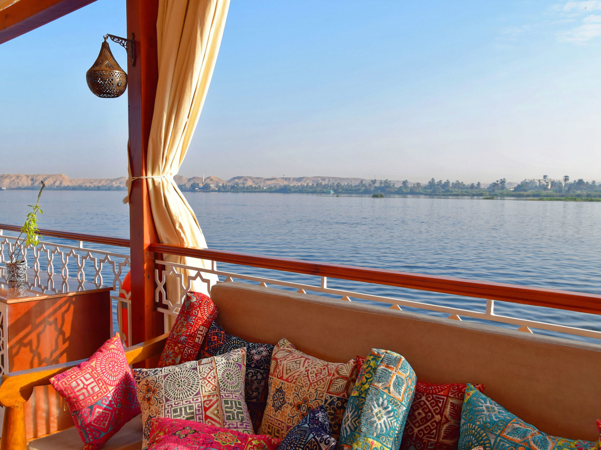 Queeny sundeck nile view