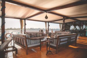 DSC_1825_RE sndeck covered seating area 2025