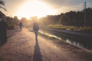 DSC_1904_RE people walking 2025