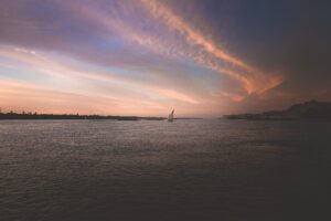 DSC_2937_RE queeny very far sunset 2025