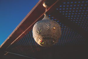 DSC_3547_RE lamp sundeck closeup 2025